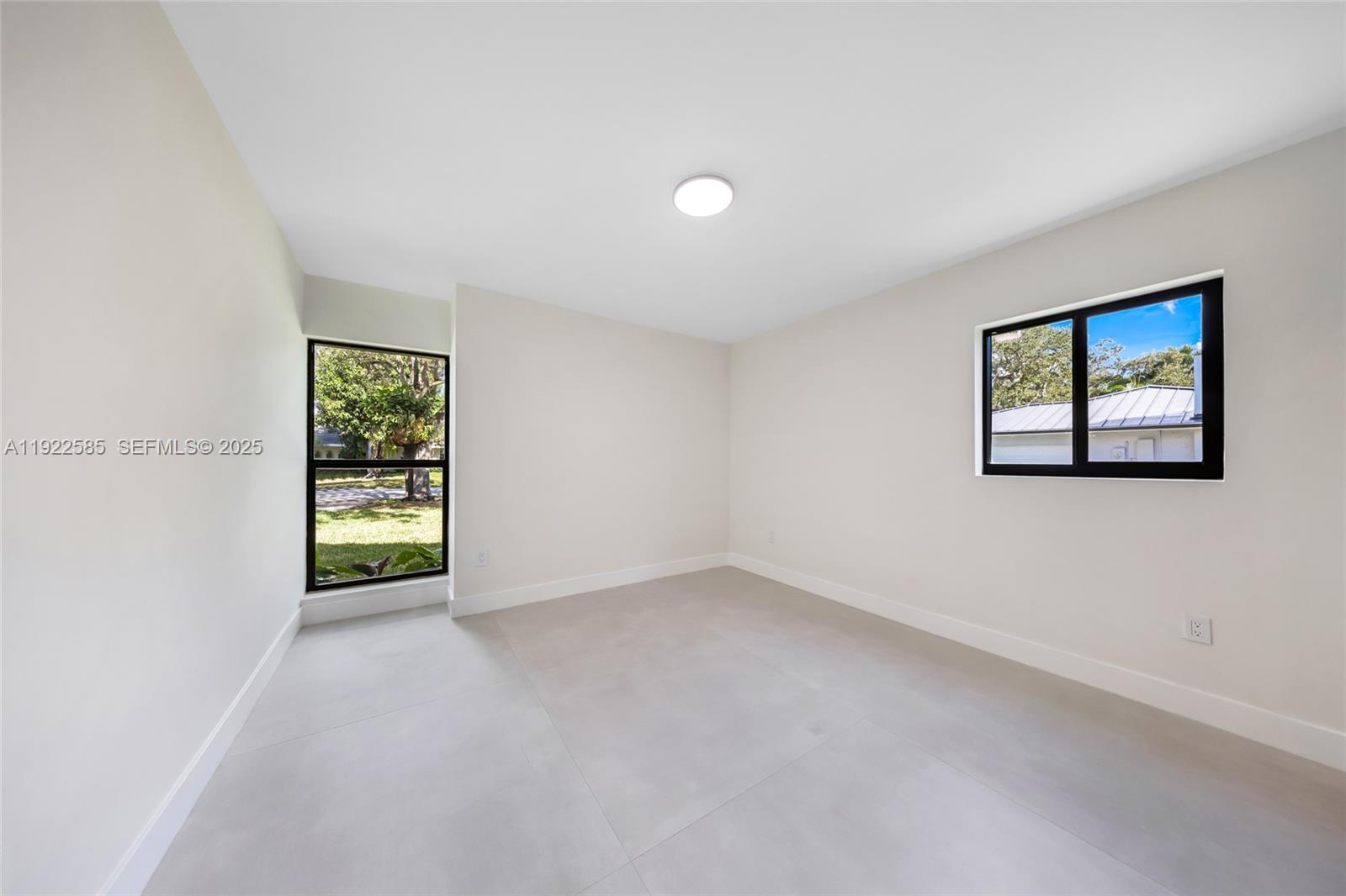 8120 SW 162nd St Palmetto Bay, FL 33157