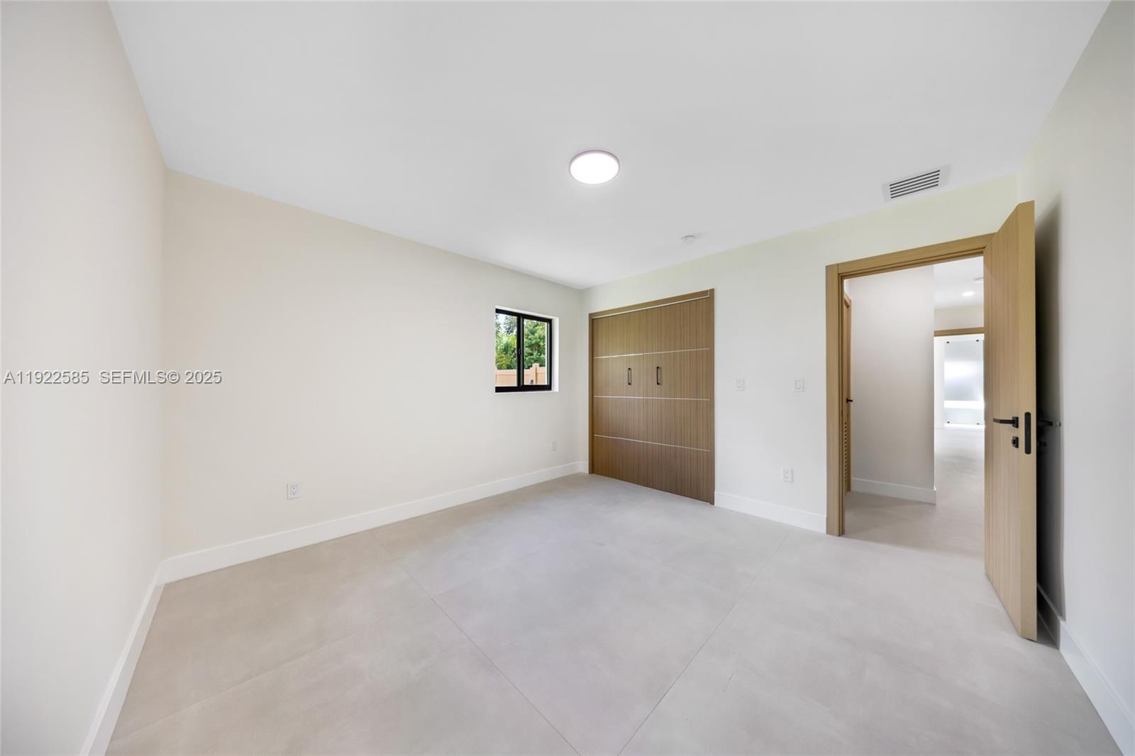 8120 SW 162nd St Palmetto Bay, FL 33157