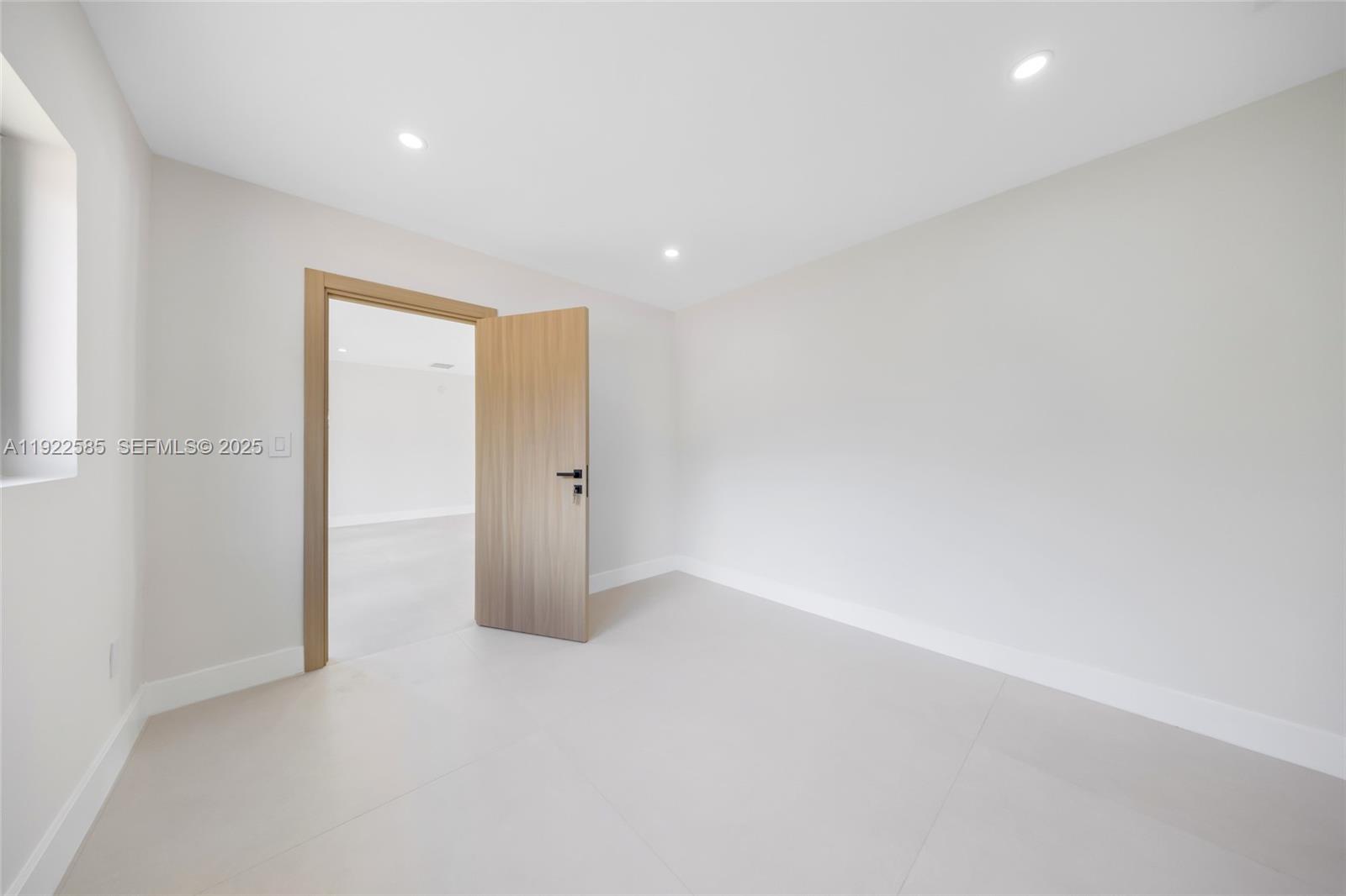 8120 SW 162nd St Palmetto Bay, FL 33157