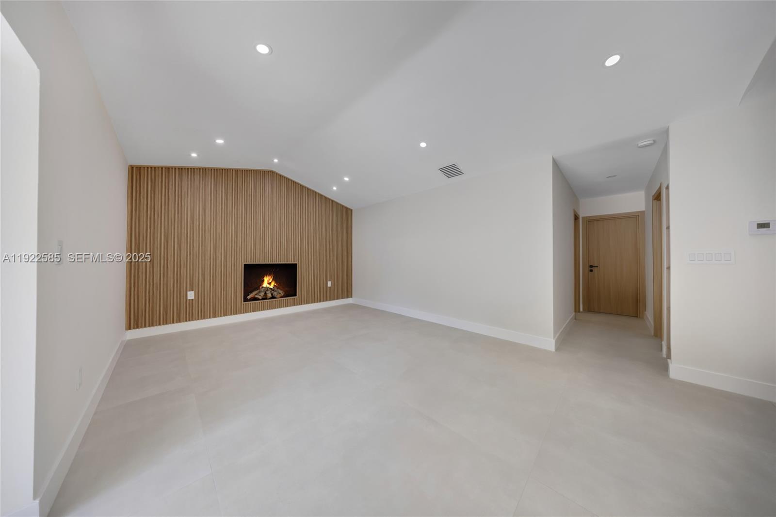 8120 SW 162nd St Palmetto Bay, FL 33157