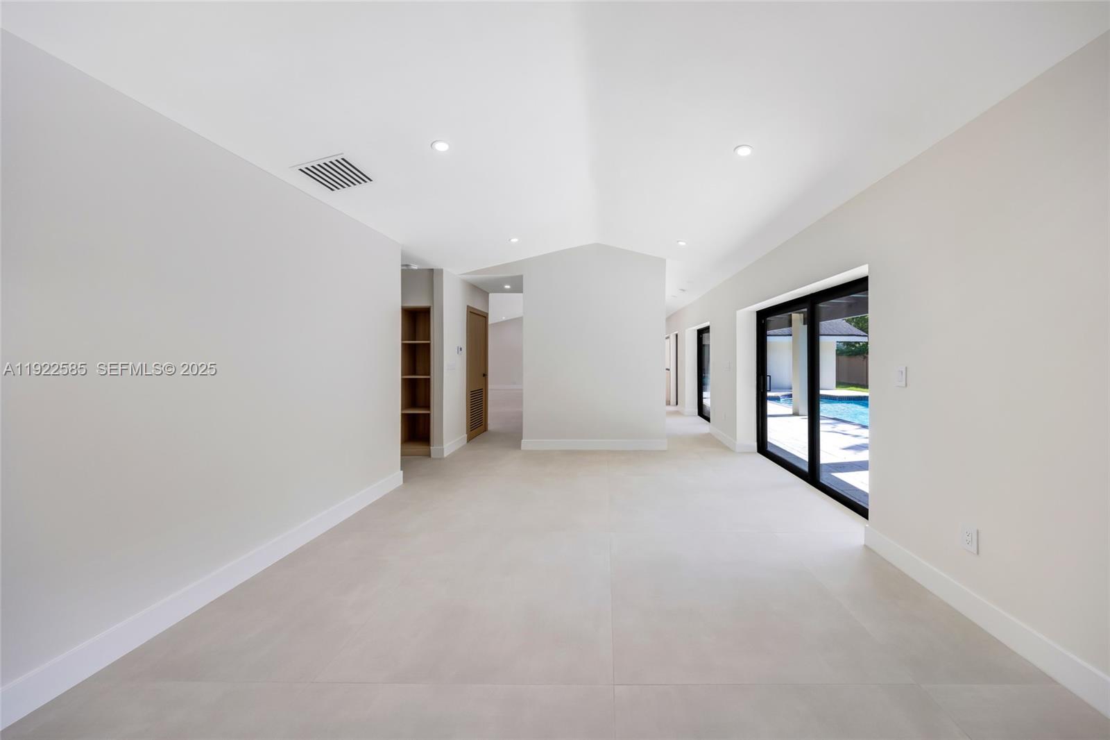 8120 SW 162nd St Palmetto Bay, FL 33157