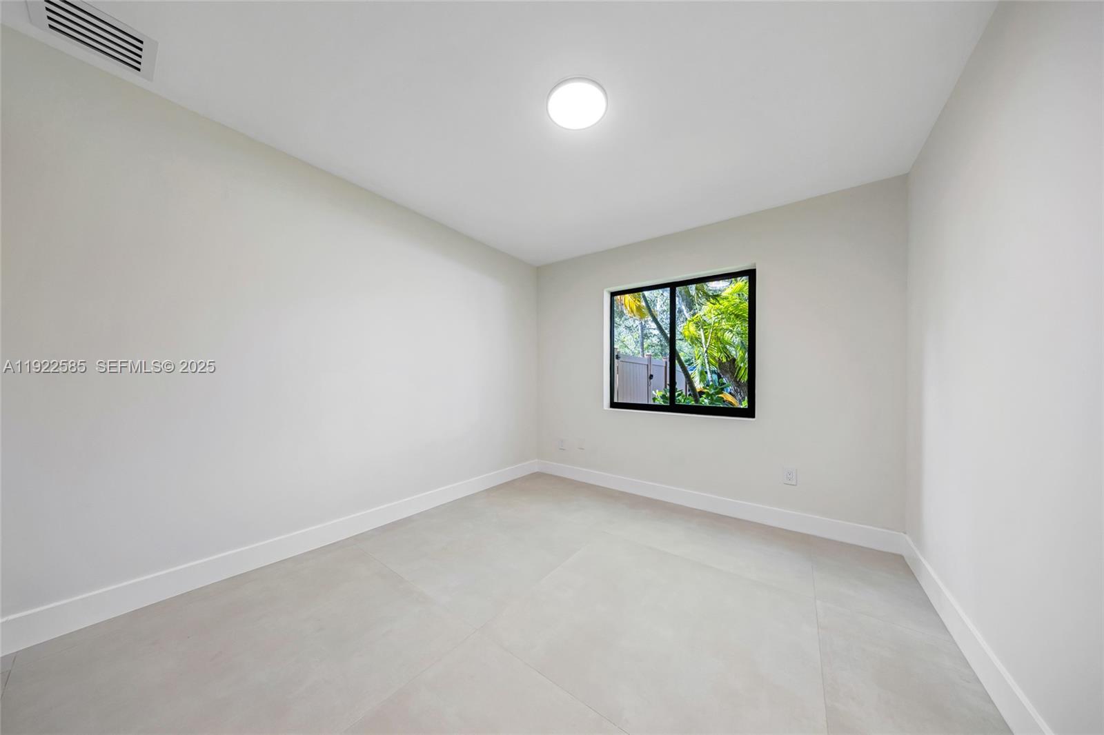 8120 SW 162nd St Palmetto Bay, FL 33157