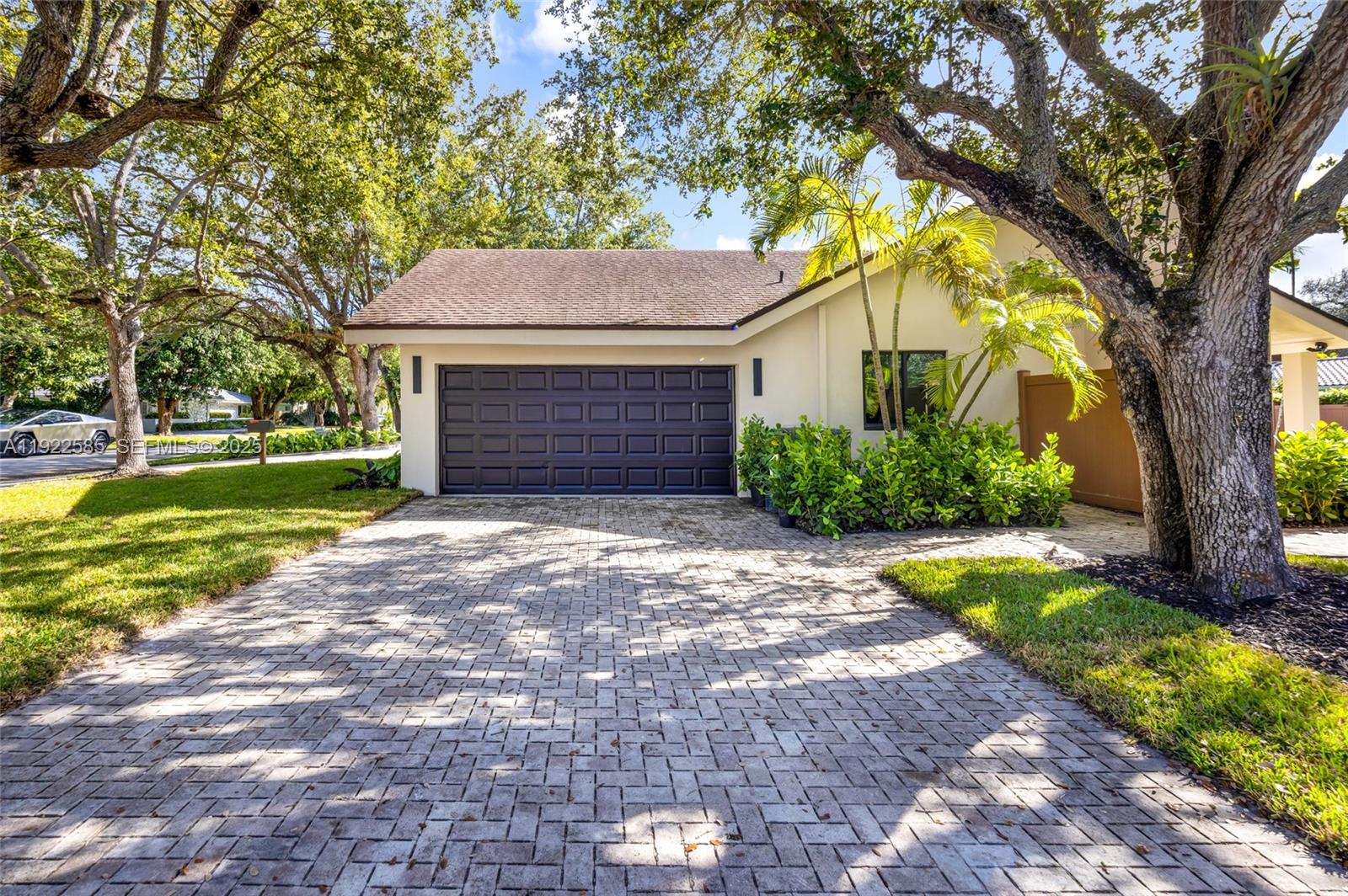 8120 SW 162nd St Palmetto Bay, FL 33157