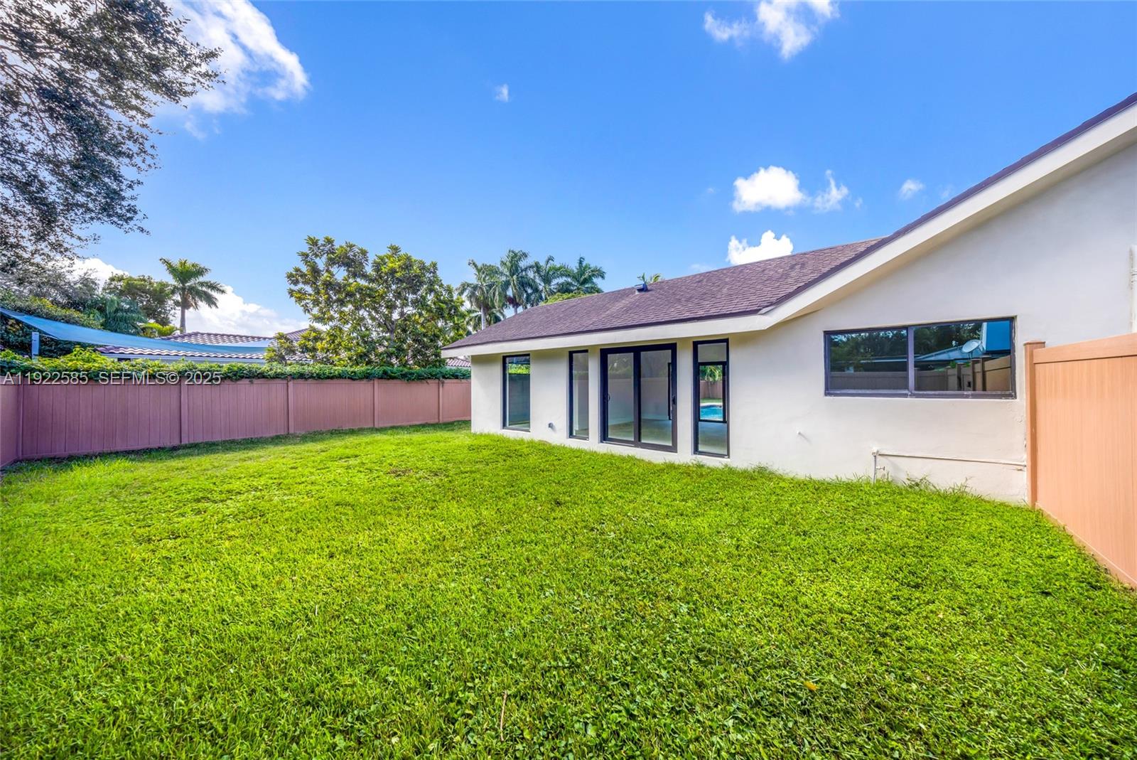 8120 SW 162nd St Palmetto Bay, FL 33157