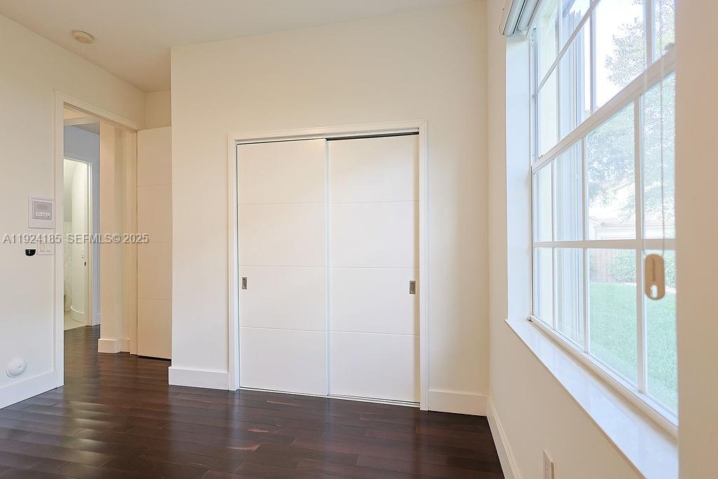 6853 NW 113th Pl Doral, FL 33178