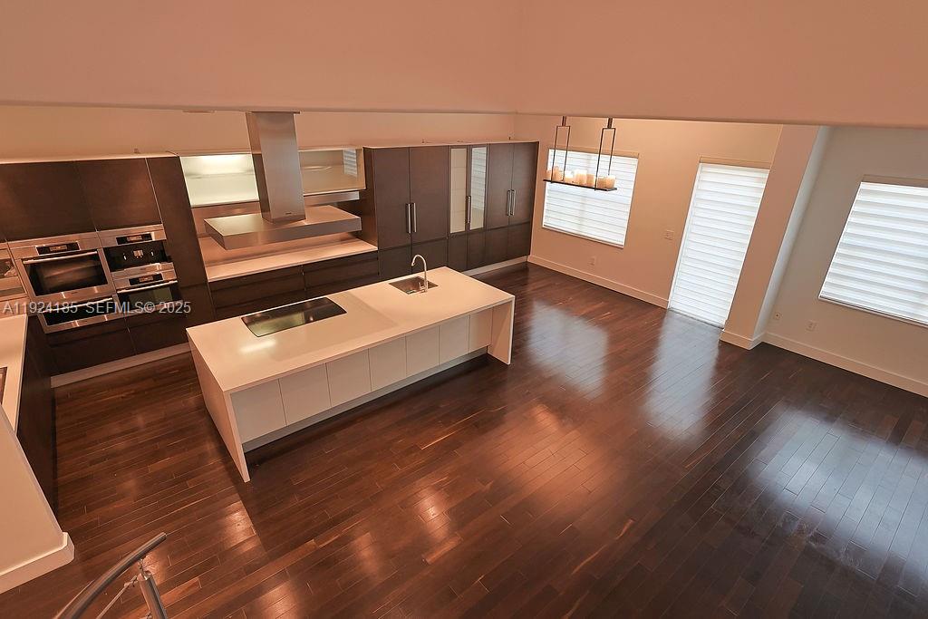 6853 NW 113th Pl Doral, FL 33178