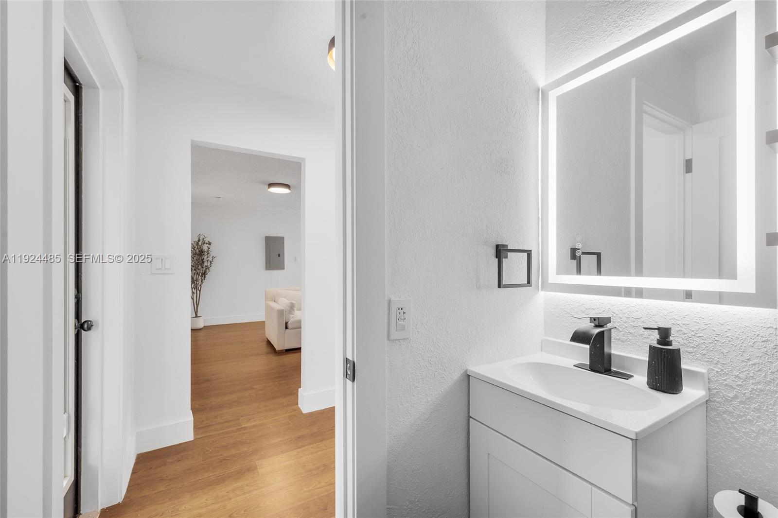 485 NW 132nd St North Miami, FL 33168