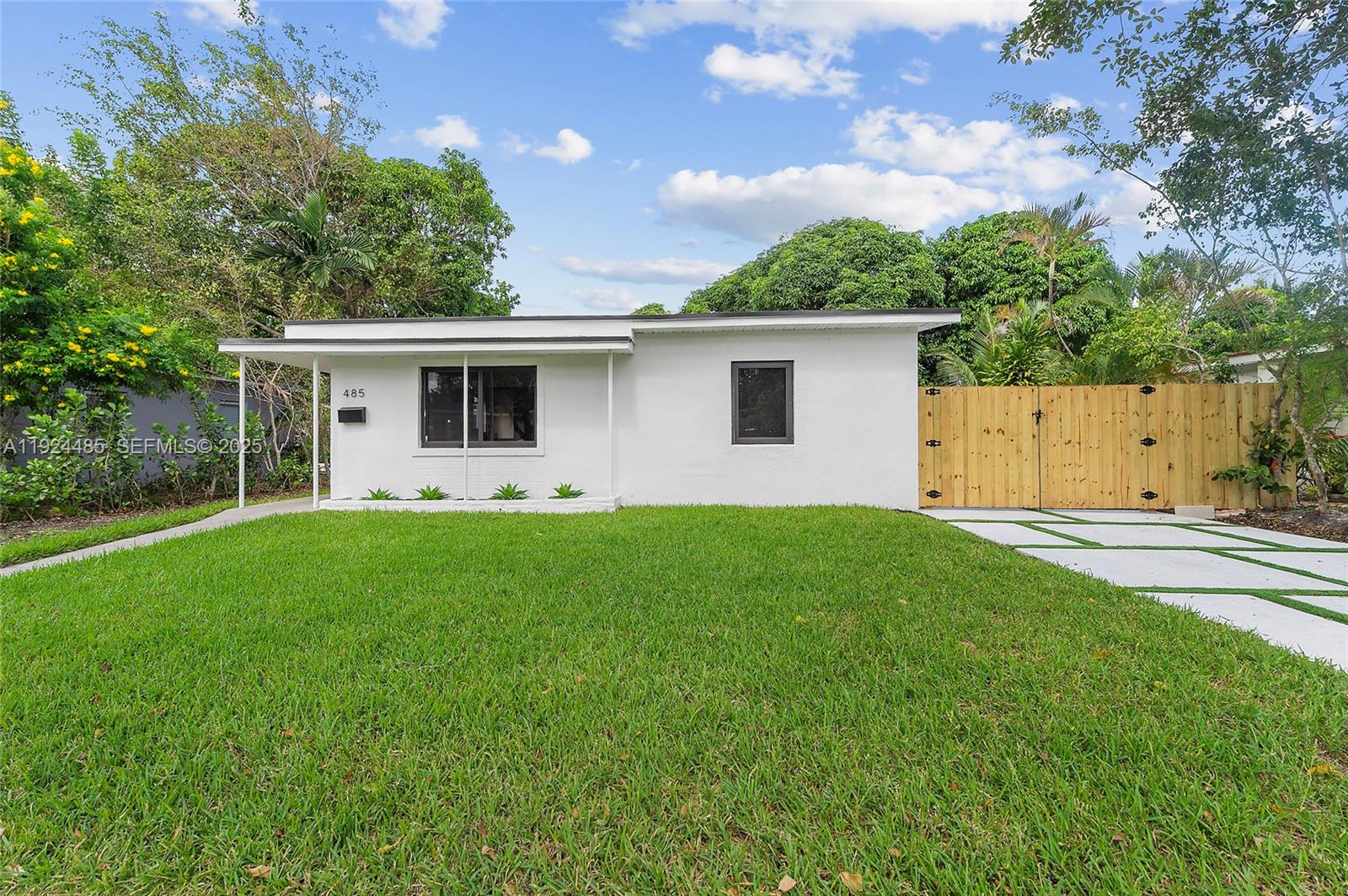 485 NW 132nd St North Miami, FL 33168