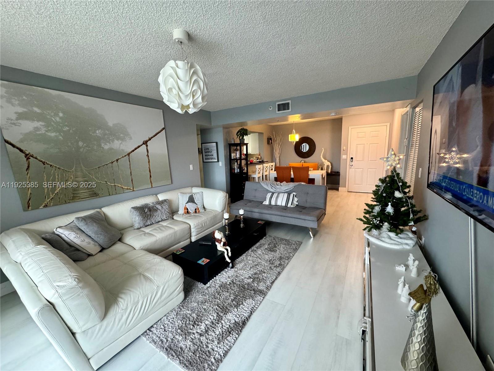 2711 Ocean Clb Blvd #202 Hollywood, FL 33019