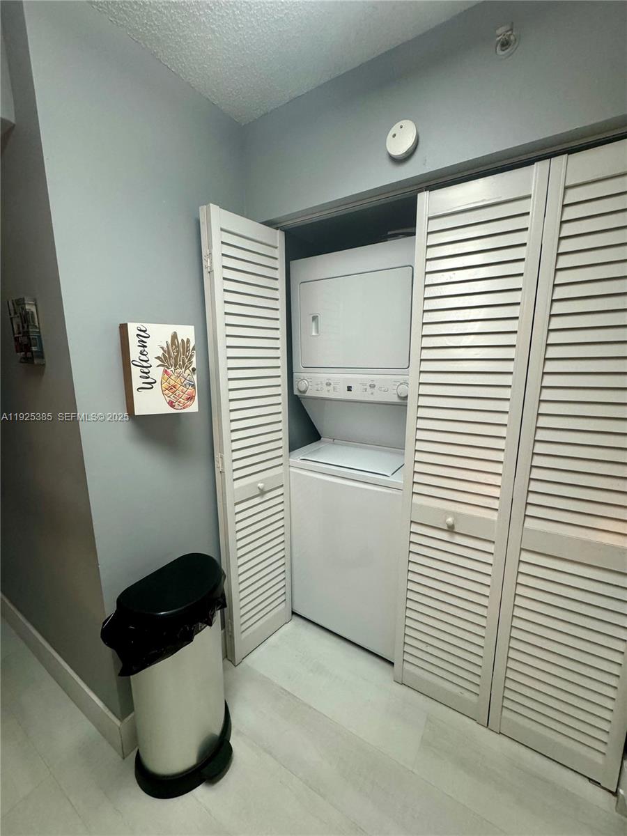 2711 Ocean Clb Blvd #202 Hollywood, FL 33019