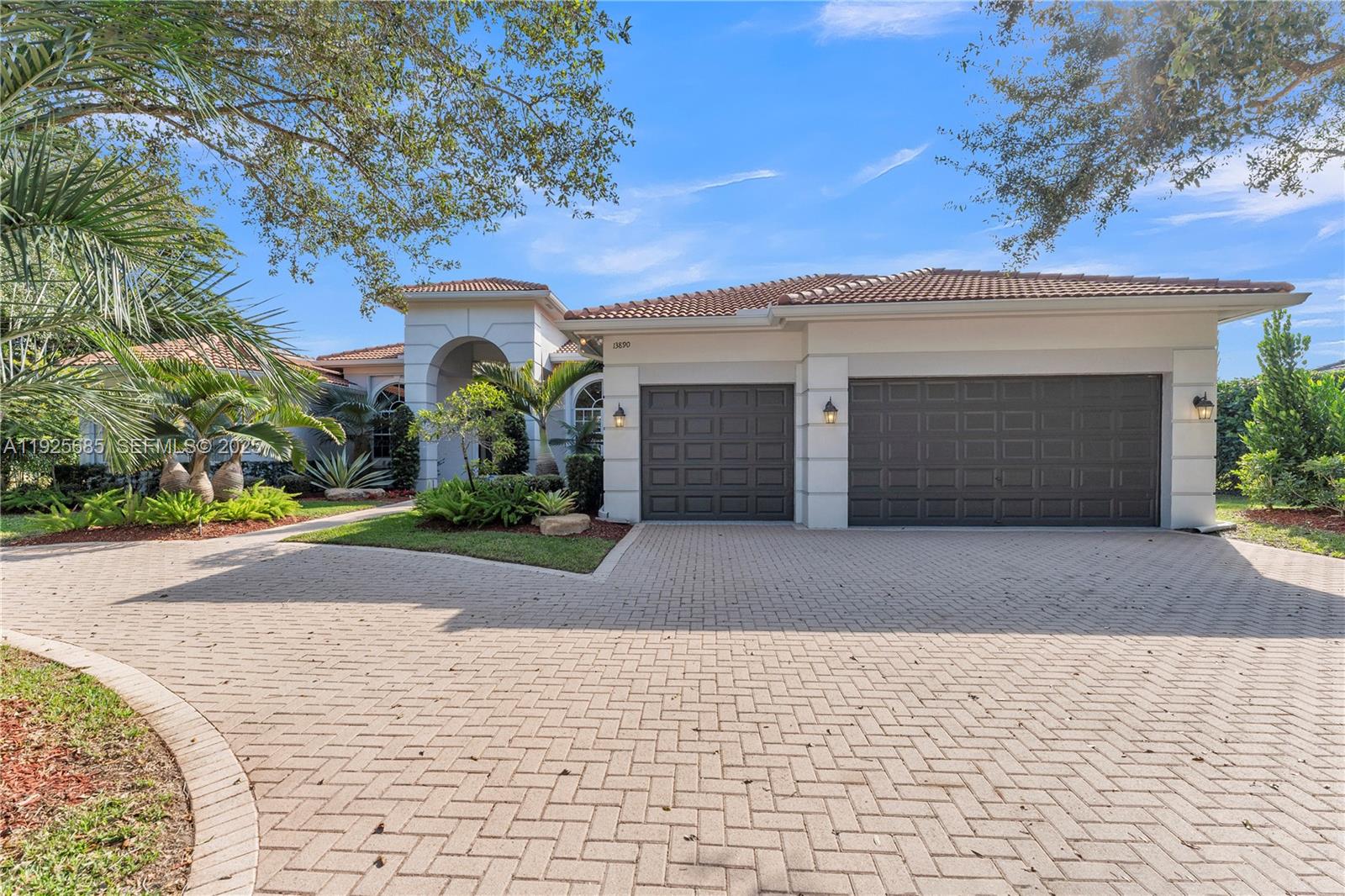 13890 SW 41st St Davie, FL 33330