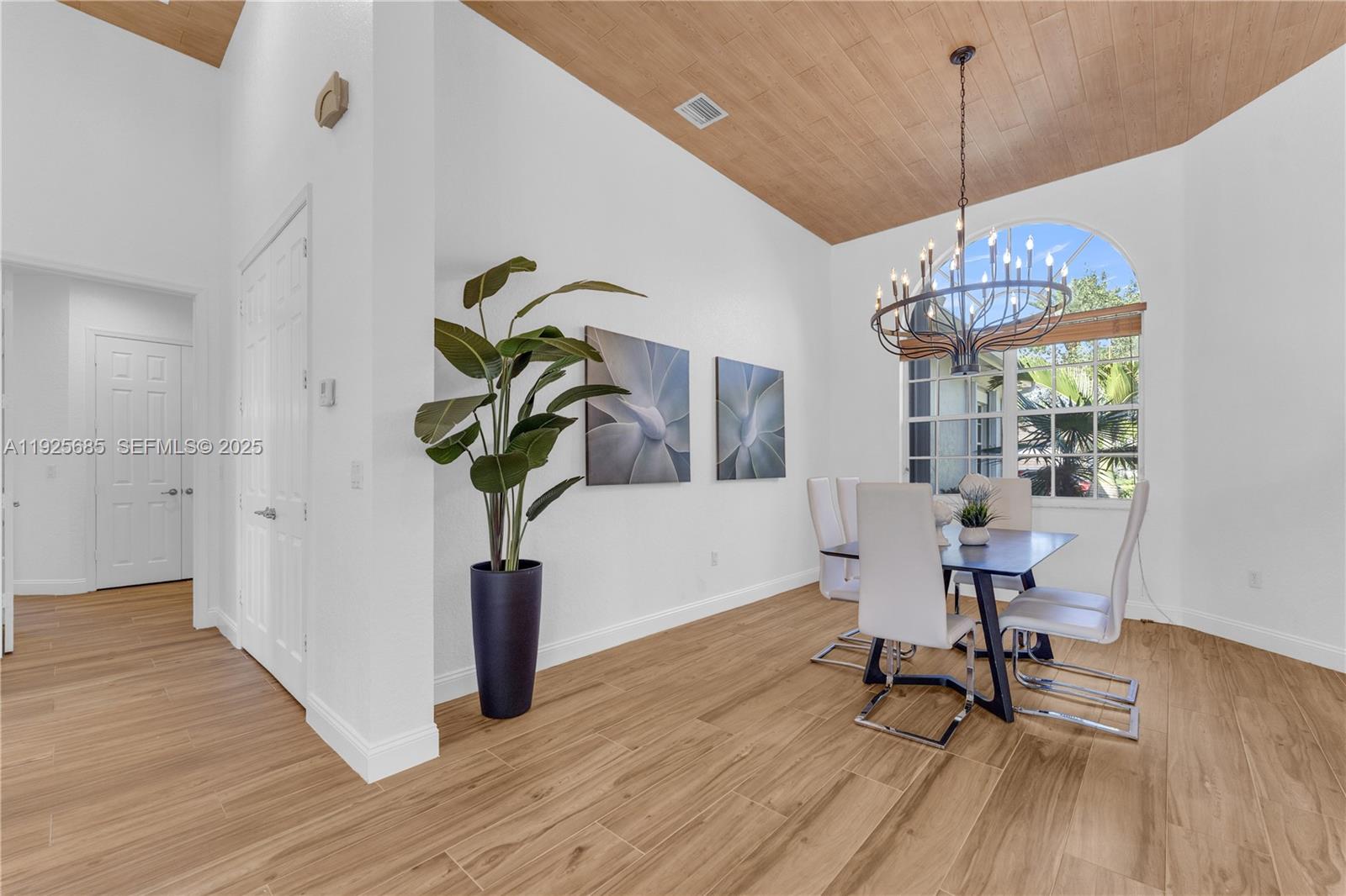 13890 SW 41st St Davie, FL 33330