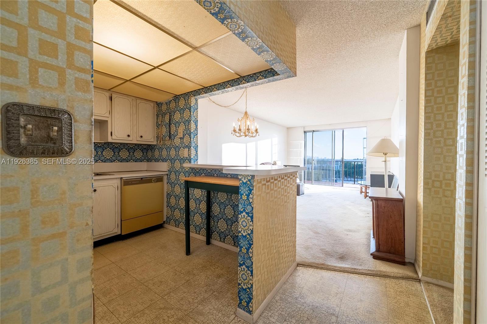 1465 NE 123rd St #PH9 North Miami, FL 33161