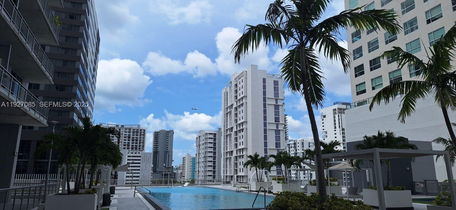 690 SW 1st Ct #2711 Miami, FL 33130