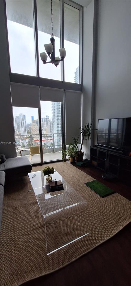 690 SW 1st Ct #2711 Miami, FL 33130