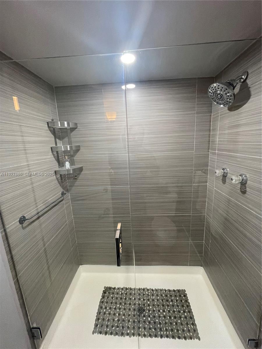 200 Leslie Dr #622 Hallandale Beach, FL 33009