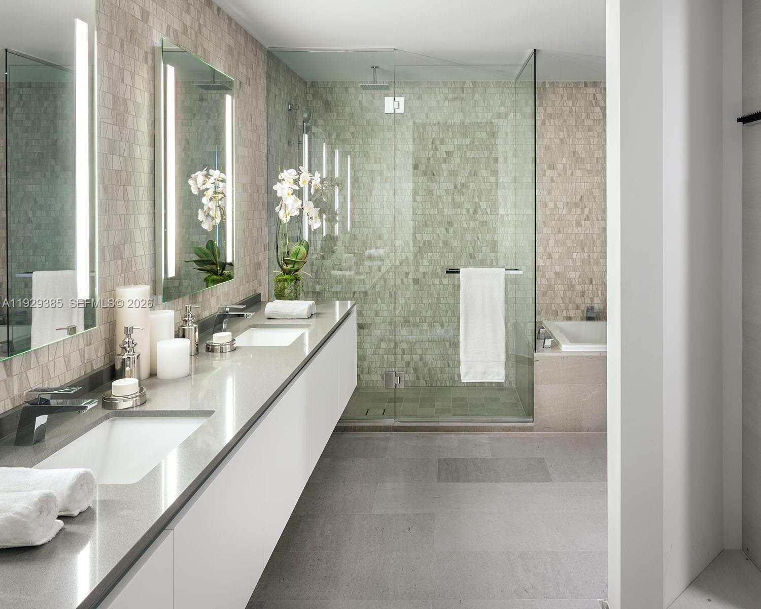 88 SW 7th St #2501 Miami, FL 33130