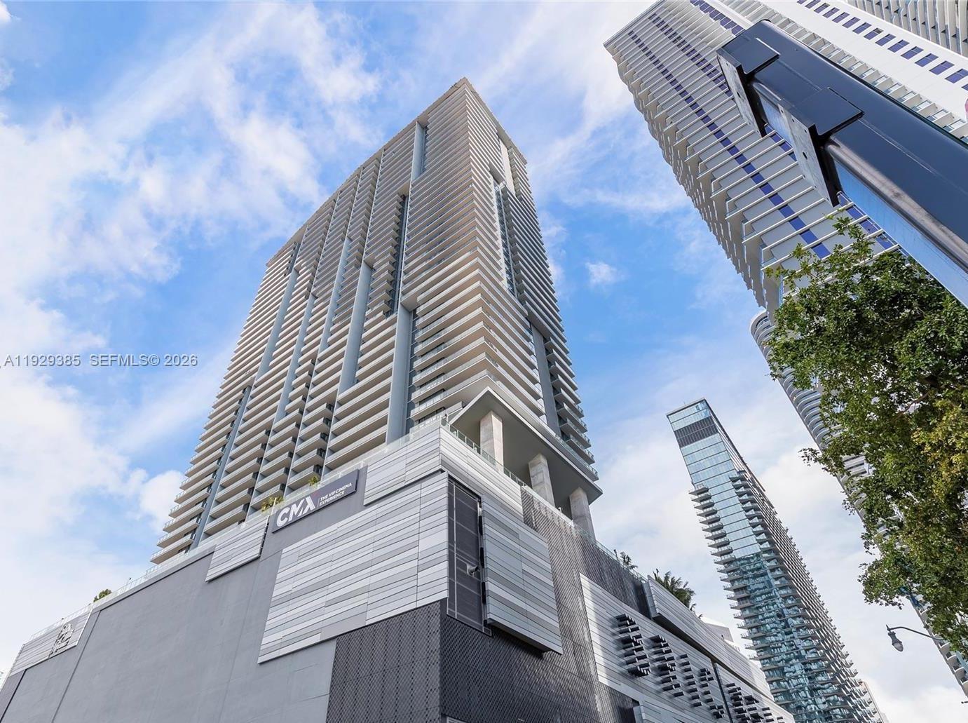 88 SW 7th St #2501 Miami, FL 33130