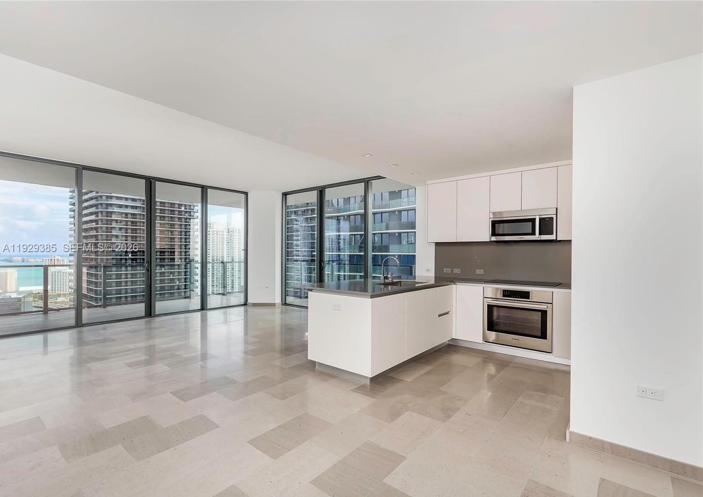 88 SW 7th St #2501 Miami, FL 33130