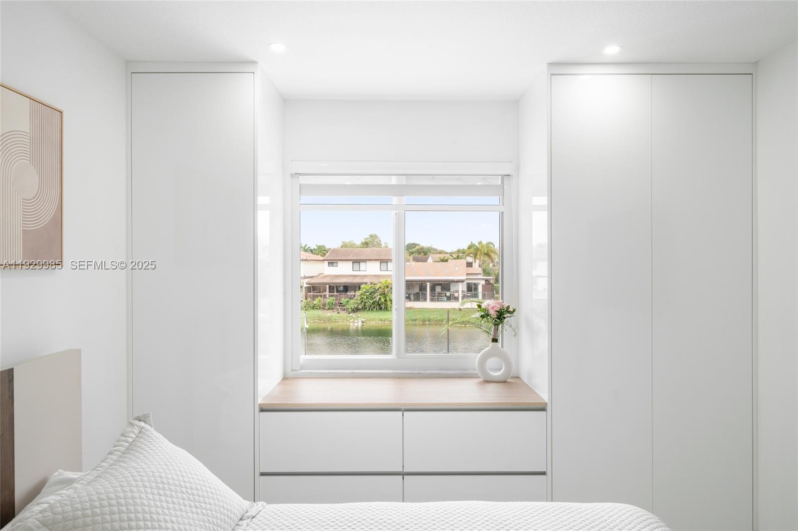 12728 SW 64th Ter Miami, FL 33183