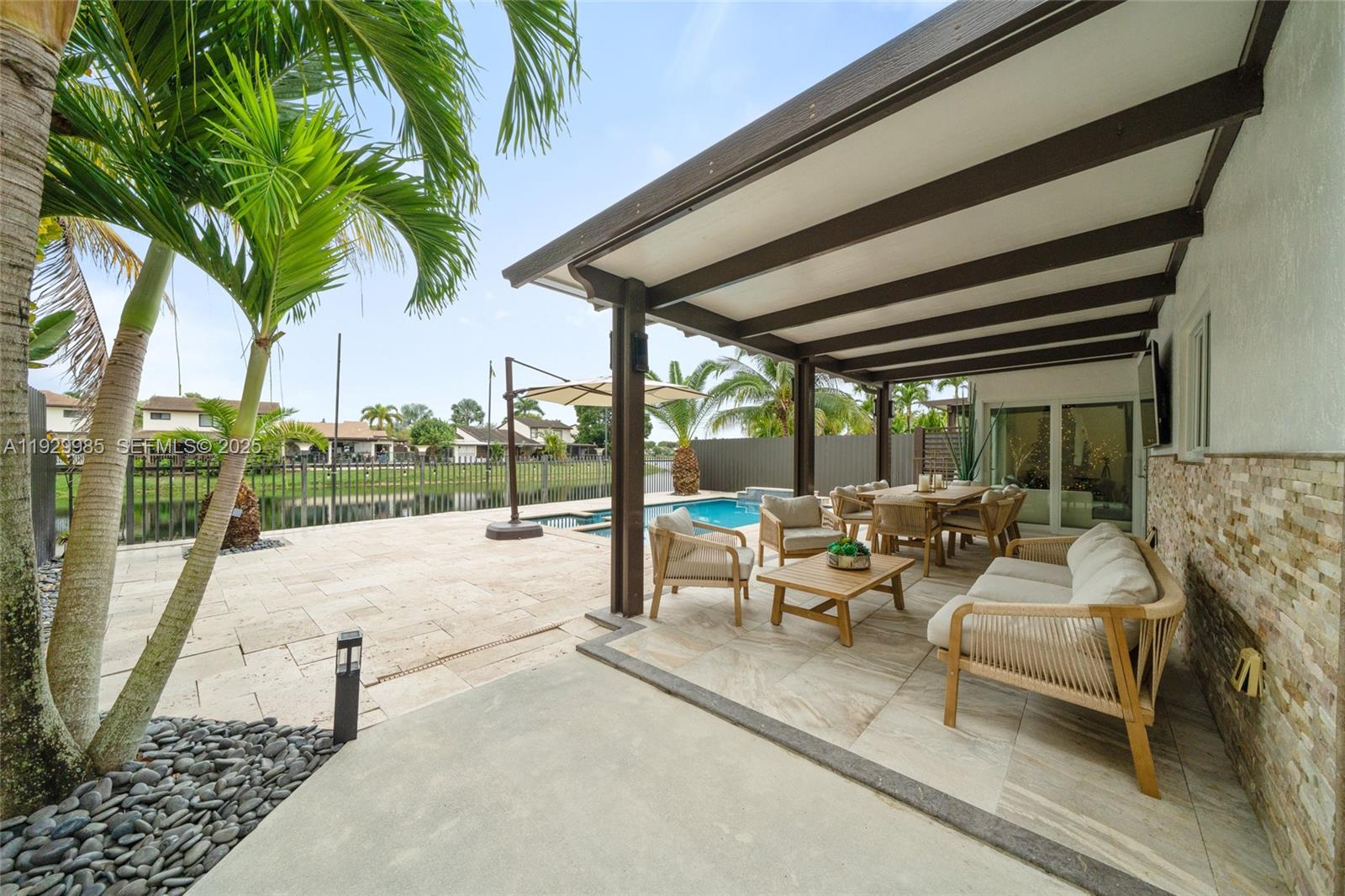 12728 SW 64th Ter Miami, FL 33183