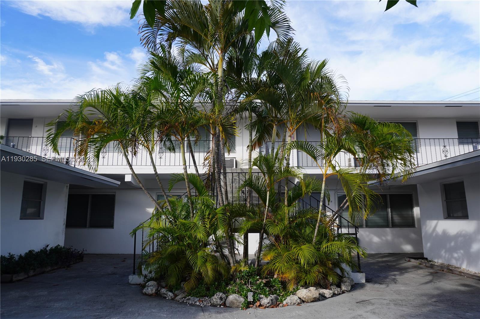 749 SE 15th St #10 Fort Lauderdale, FL 33316