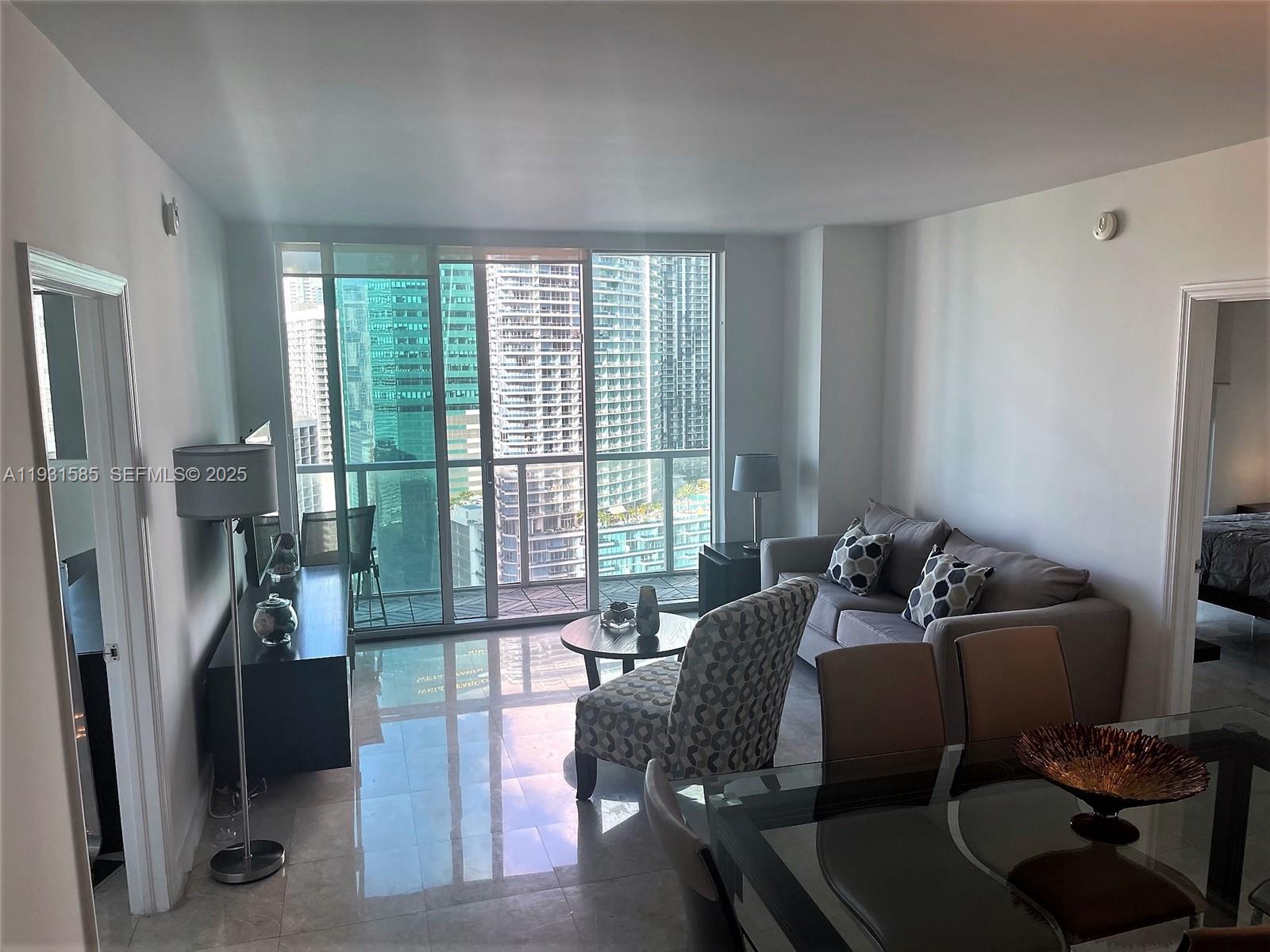 image 500 Brickell East3