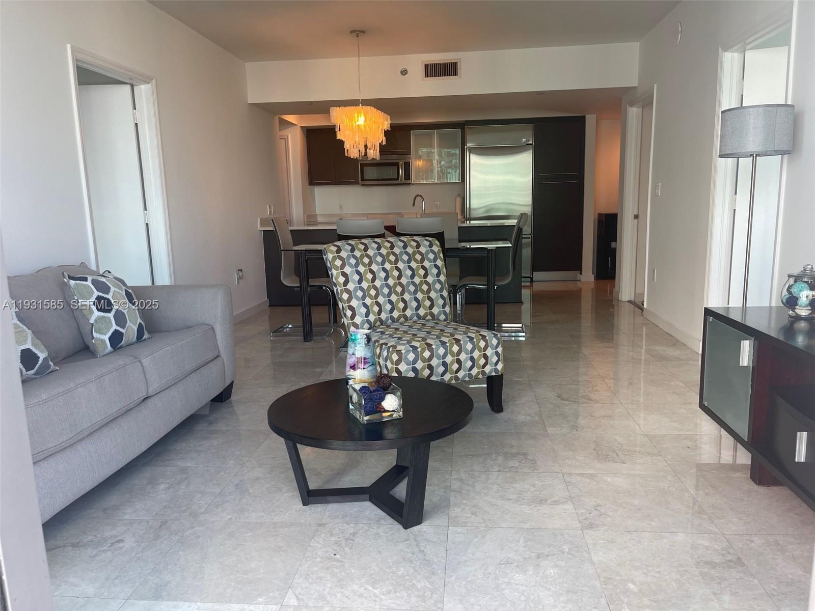 image 500 Brickell East4