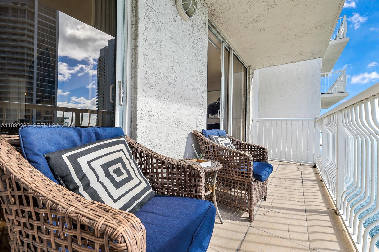 image The Club at Brickell Bay10