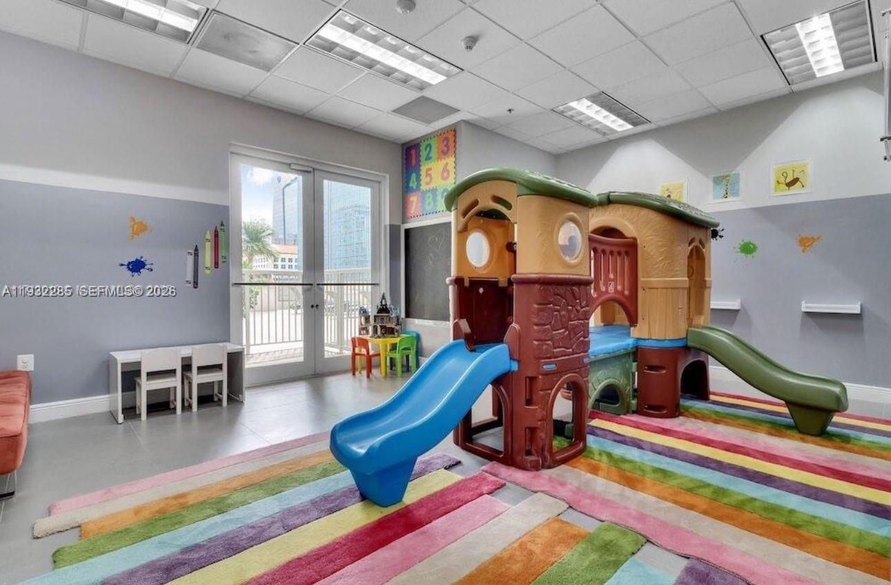 image The Club at Brickell Bay25