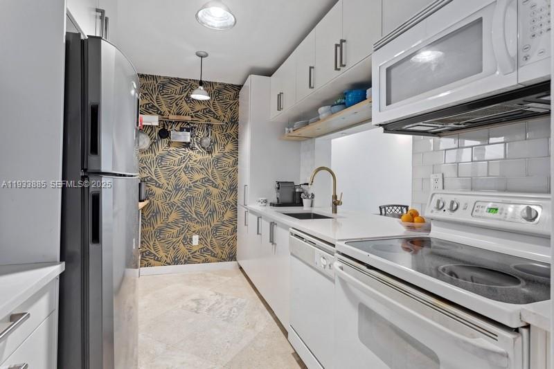 8888 Collins Ave #115 Surfside, FL 33154