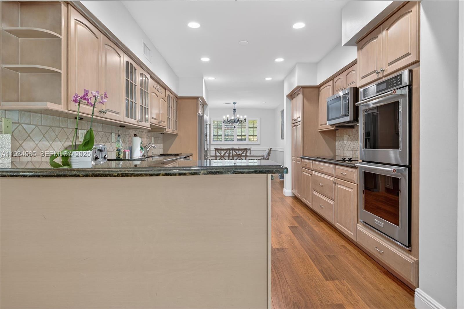 7300 SW 116th Ter Pinecrest, FL 33156