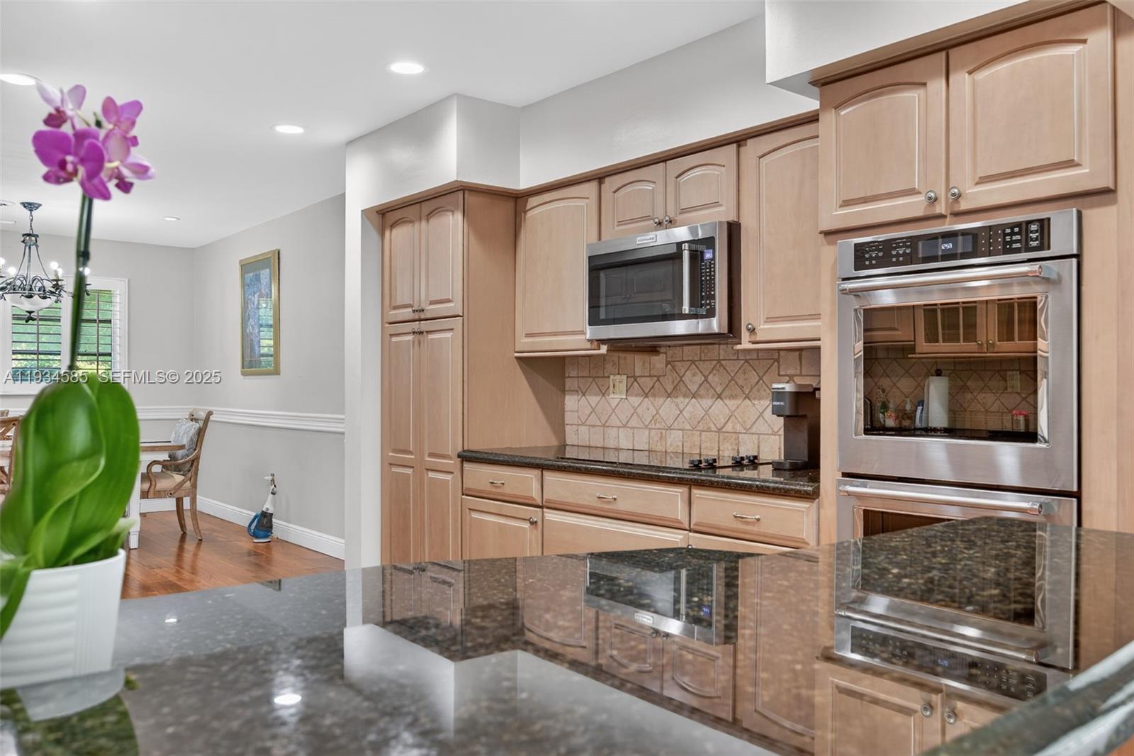 7300 SW 116th Ter Pinecrest, FL 33156