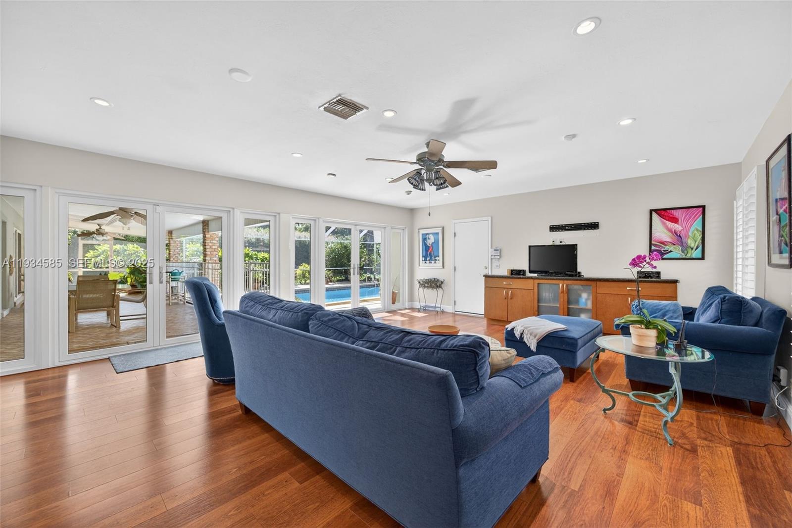 7300 SW 116th Ter Pinecrest, FL 33156