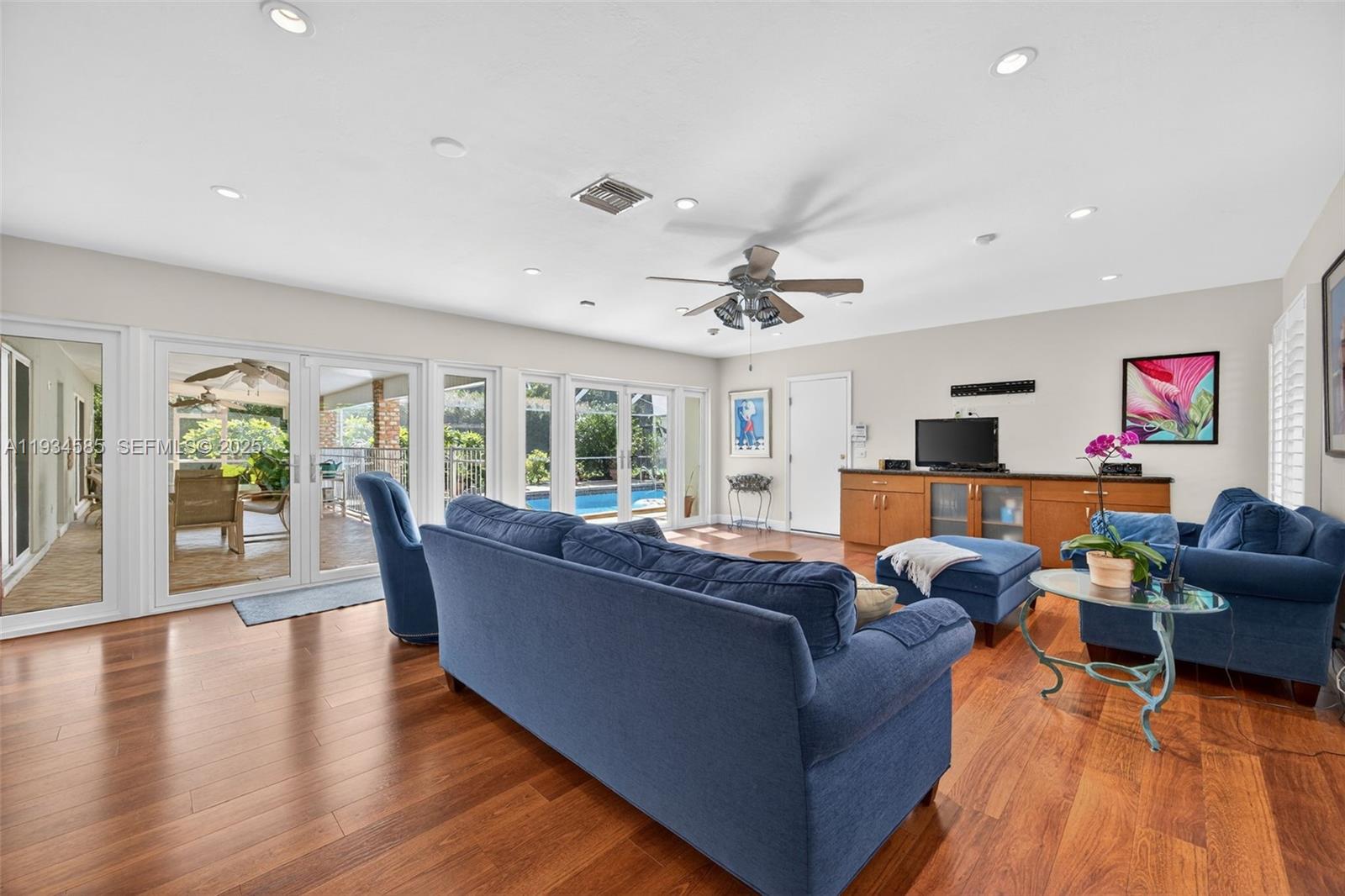 7300 SW 116th Ter Pinecrest, FL 33156