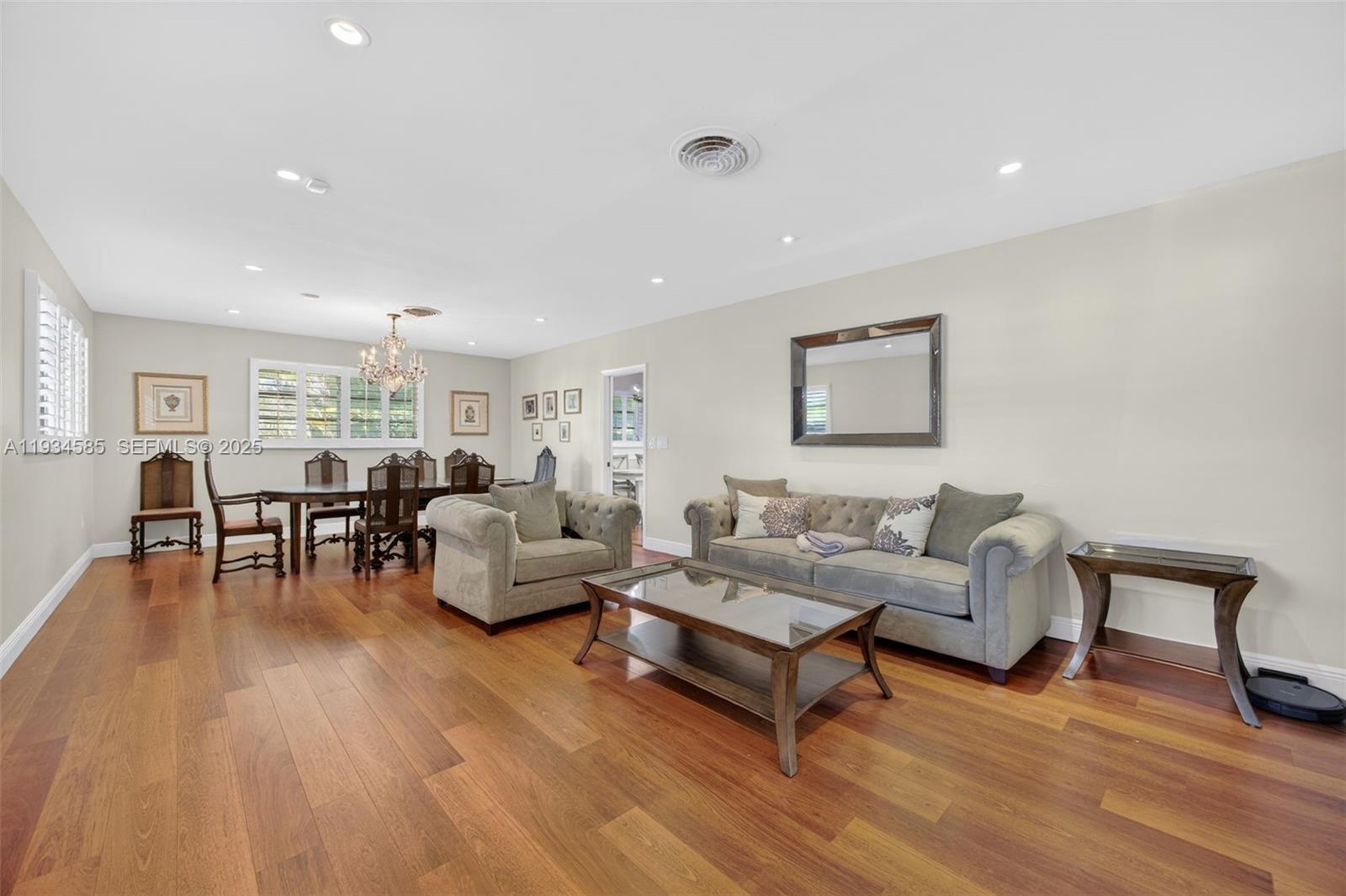 7300 SW 116th Ter Pinecrest, FL 33156