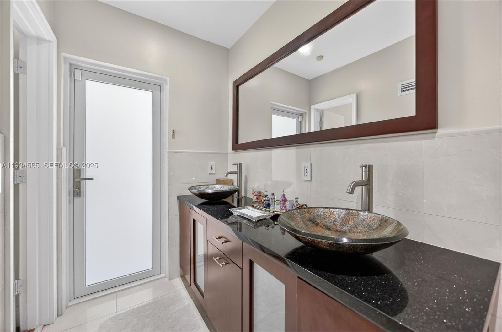 7300 SW 116th Ter Pinecrest, FL 33156