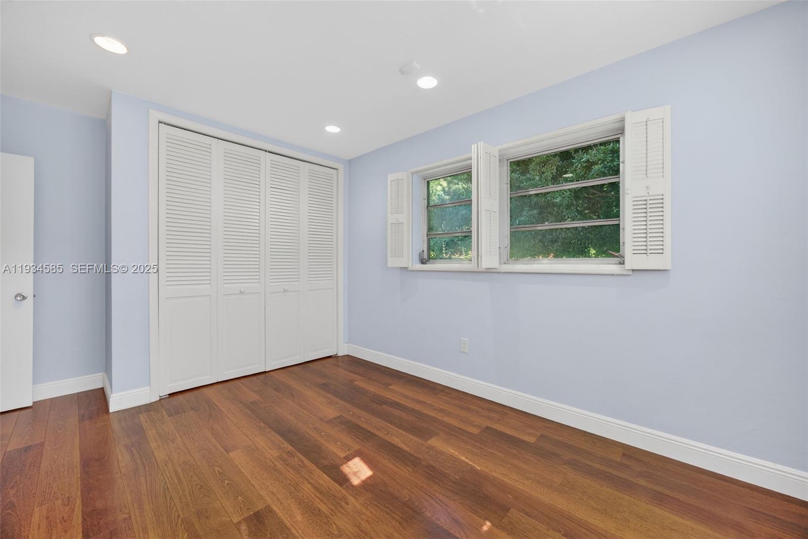 7300 SW 116th Ter Pinecrest, FL 33156