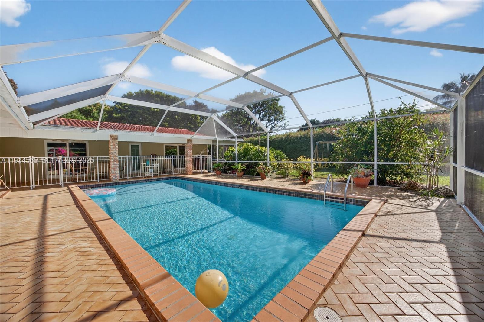 7300 SW 116th Ter Pinecrest, FL 33156