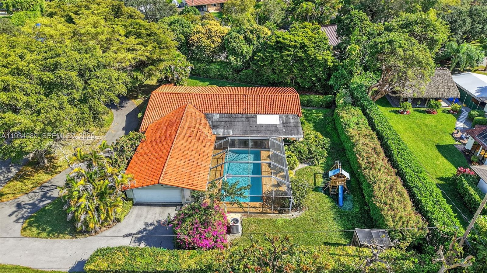 7300 SW 116th Ter Pinecrest, FL 33156