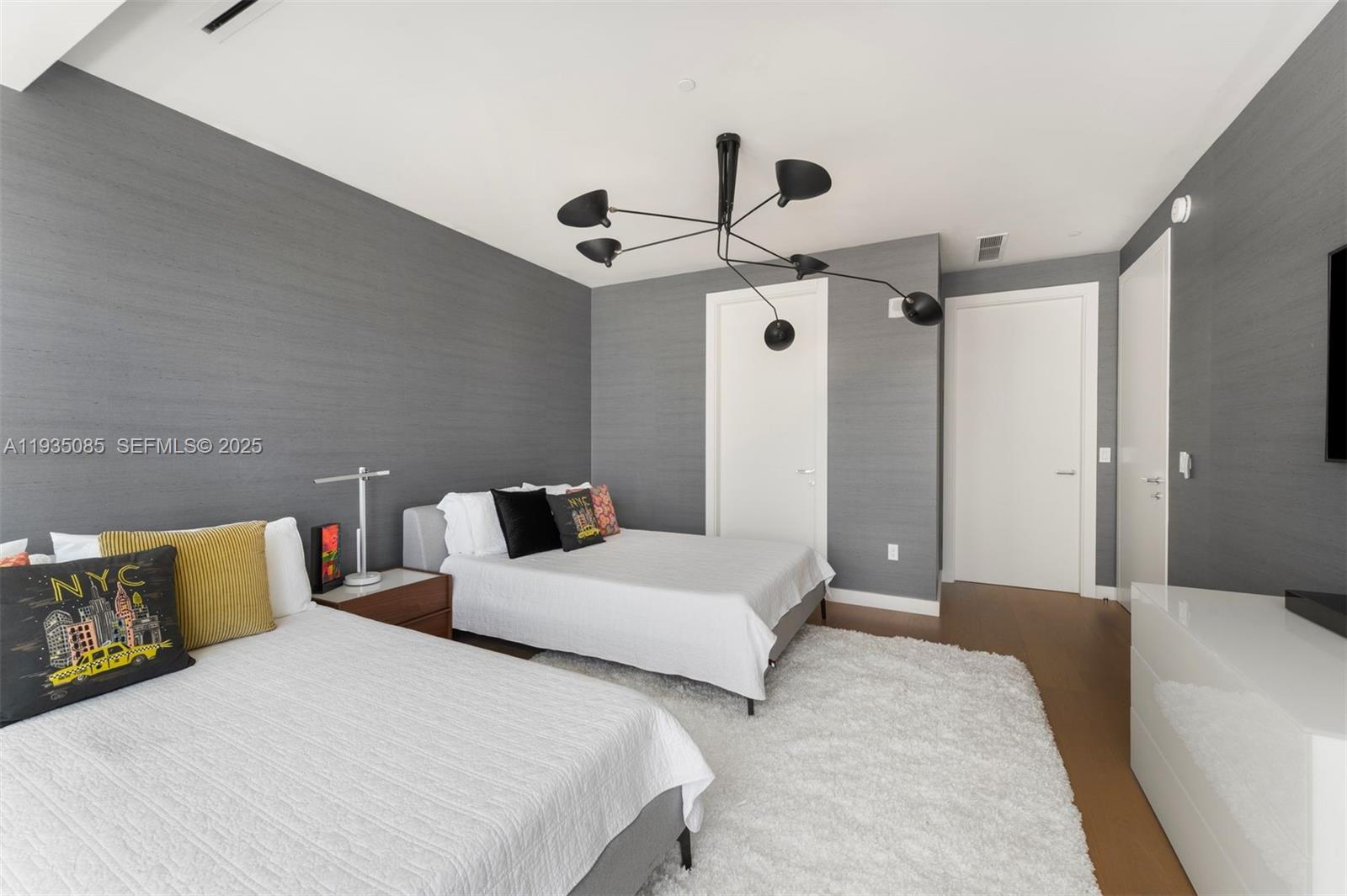 4701 N Meridian Ave #512 Miami Beach, FL 33140