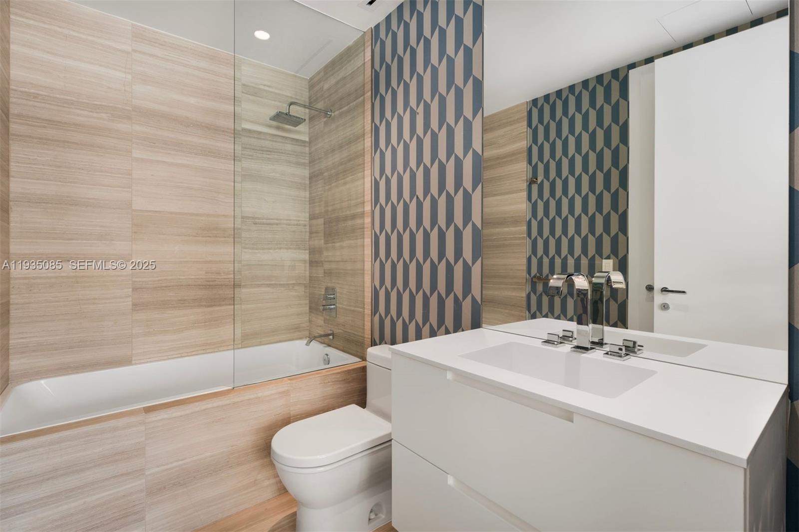 4701 N Meridian Ave #512 Miami Beach, FL 33140