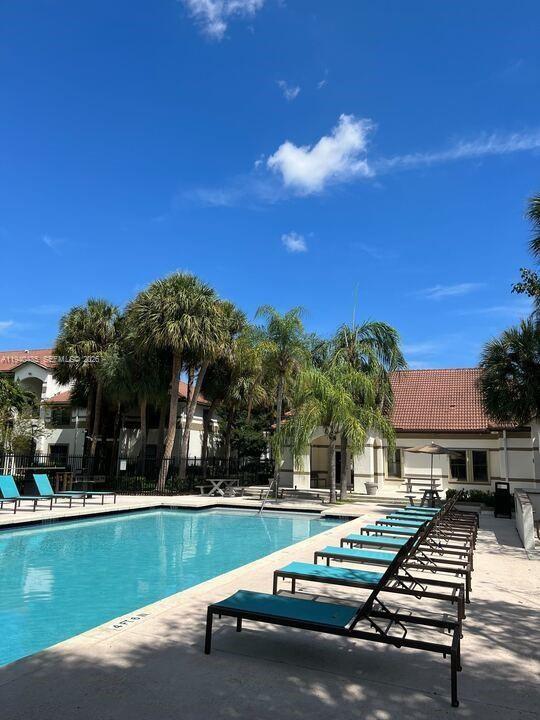 550 S Park Rd #14-8 Hollywood, FL 33021