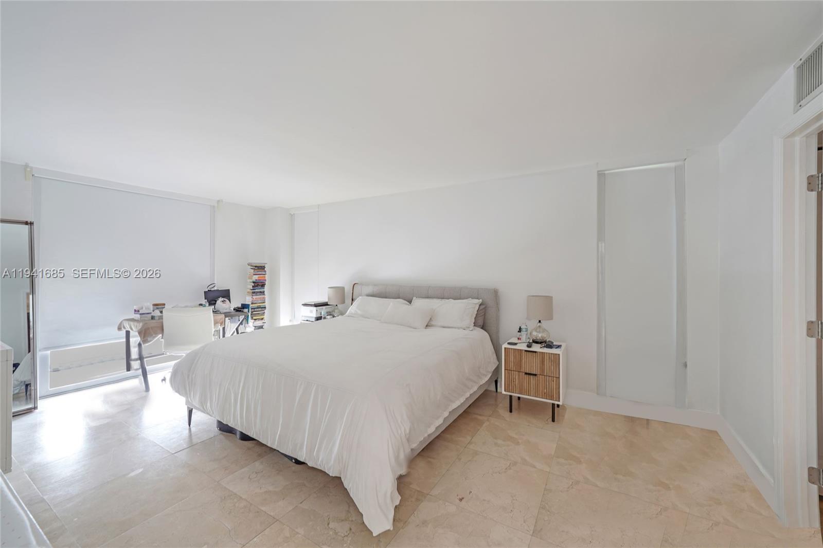 5701 Collins Ave #1415 Miami Beach, FL 33140