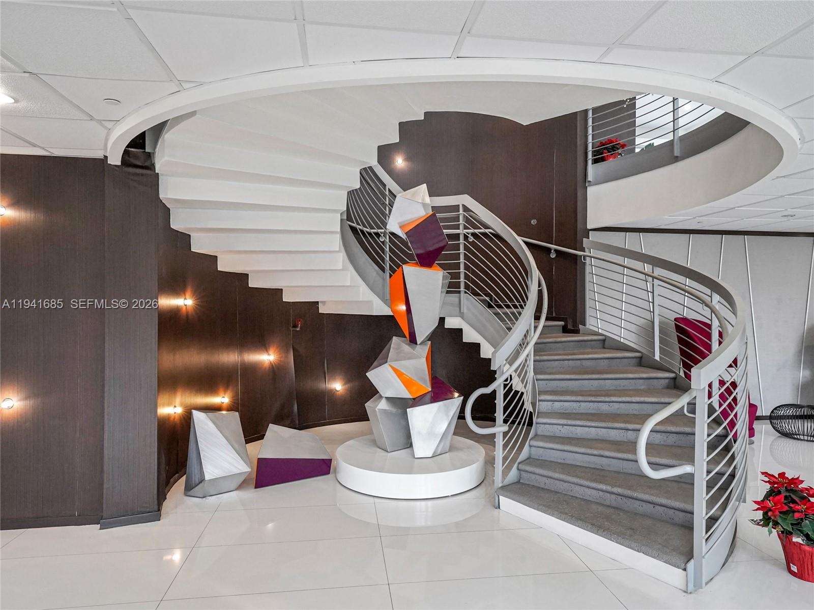 5701 Collins Ave #1415 Miami Beach, FL 33140