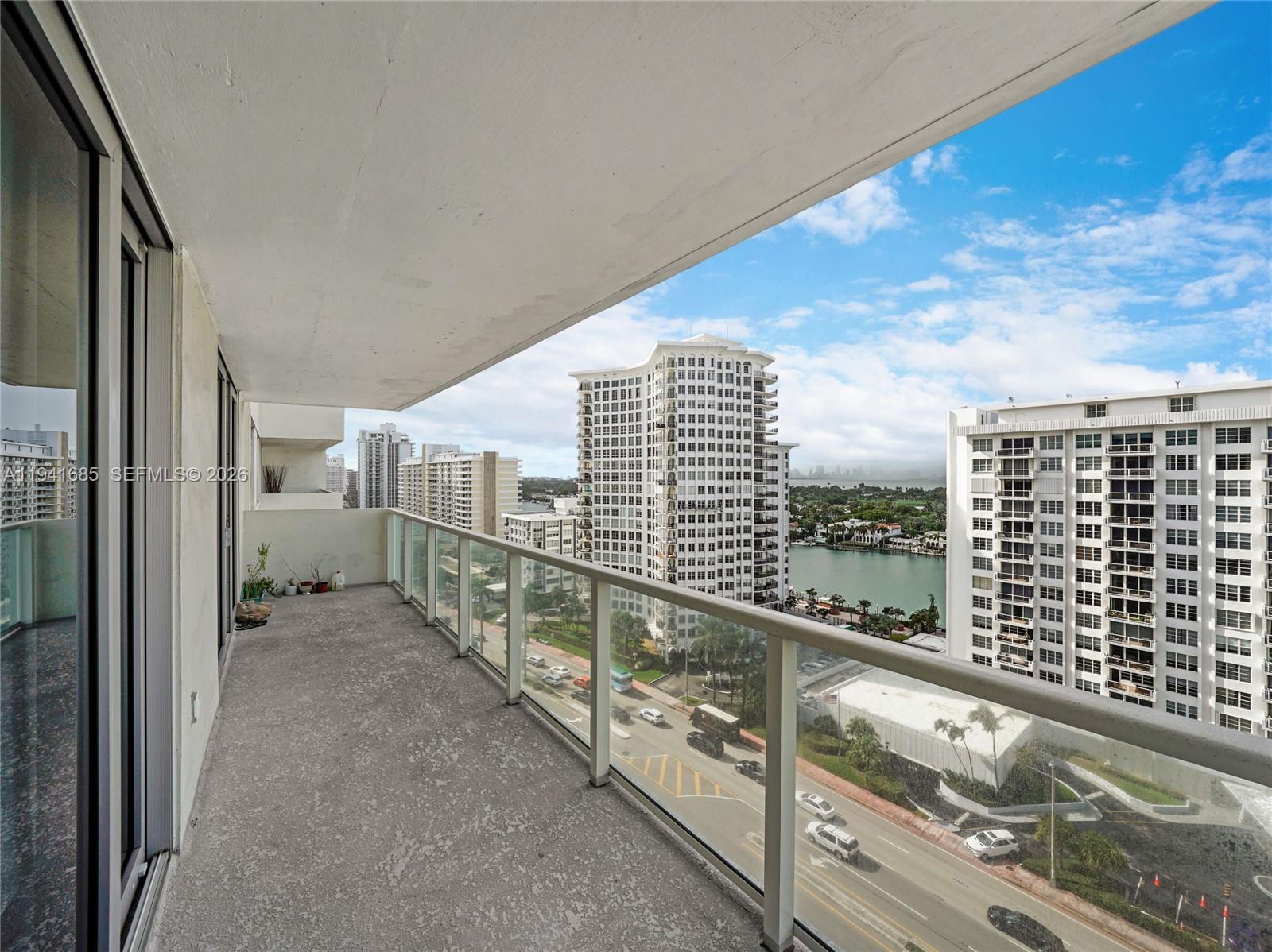 5701 Collins Ave #1415 Miami Beach, FL 33140