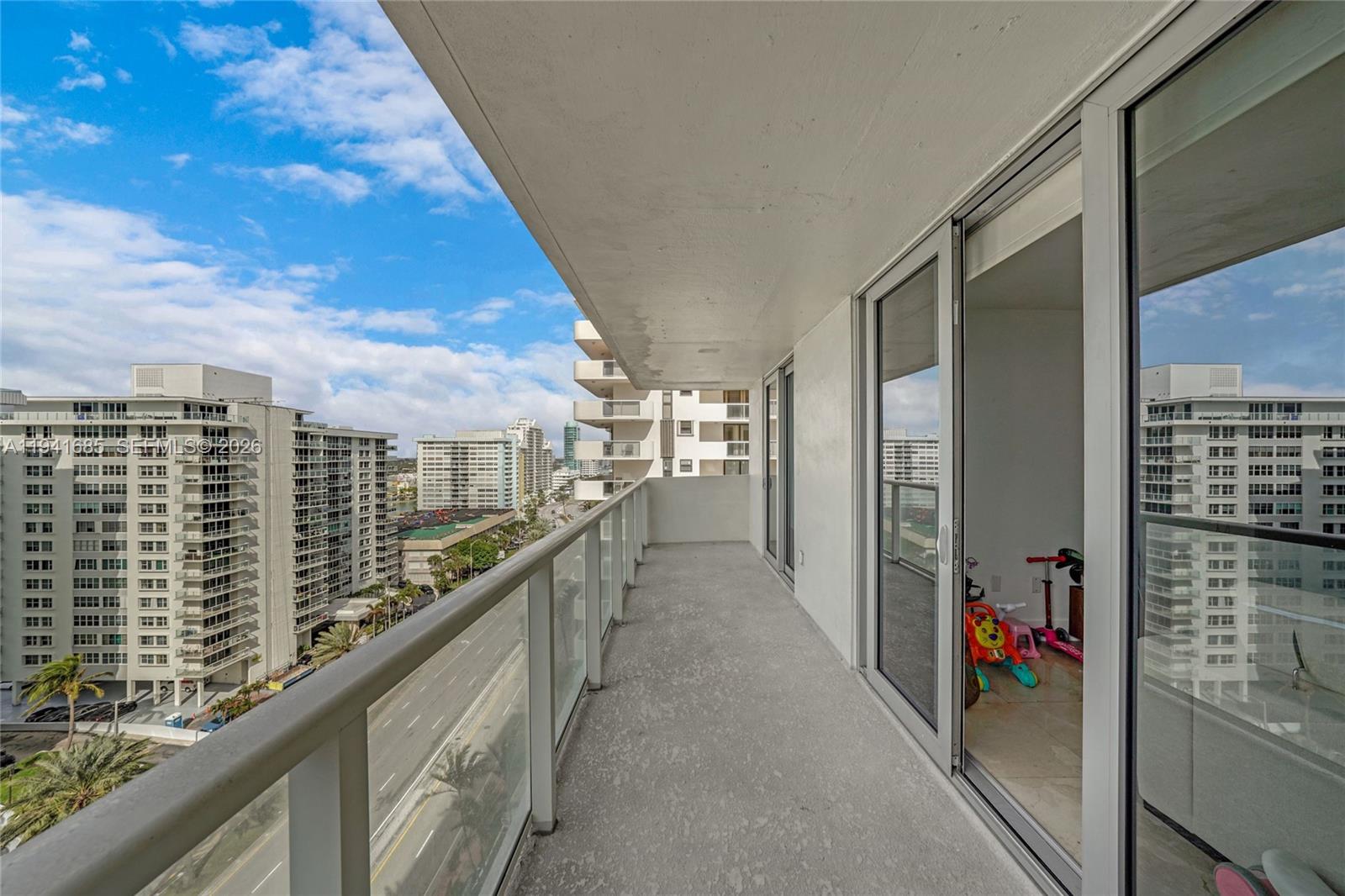 5701 Collins Ave #1415 Miami Beach, FL 33140