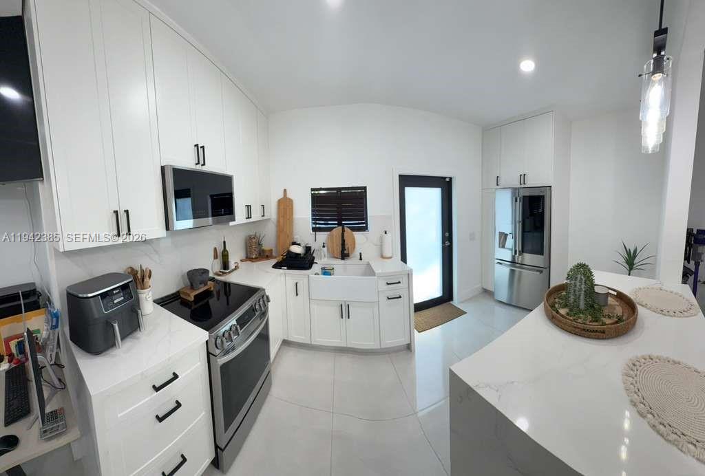 1220 NW 125th St North Miami, FL 33167