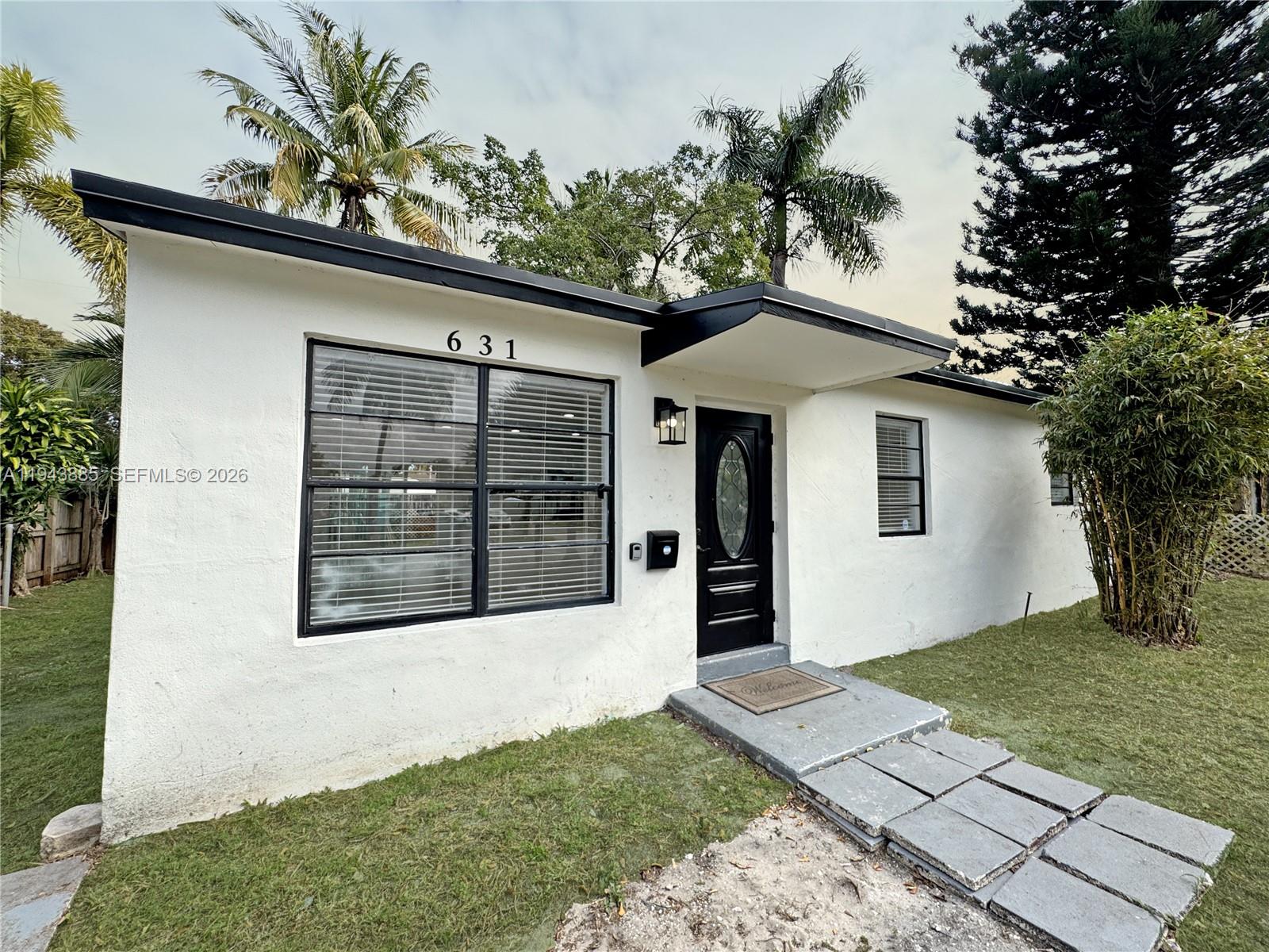 631 N 68th Ter Hollywood, FL 33024