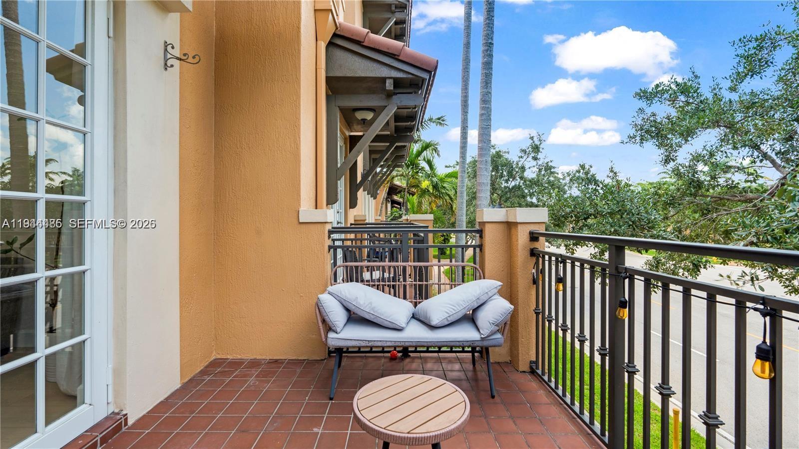 814 SW 147th Ave #3606 Pembroke Pines, FL 33027